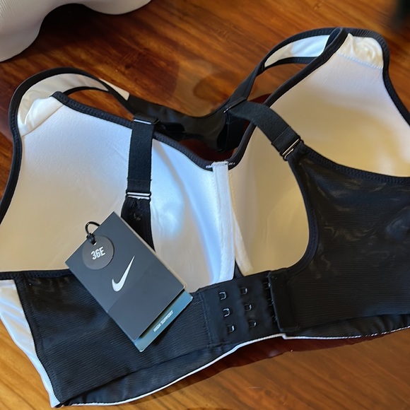 Nike pro high 360 support 36E T-back adjustable sports bra - Picture 4 of 8